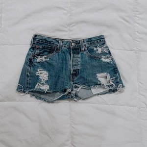 LEVI’S 501 SHORTS